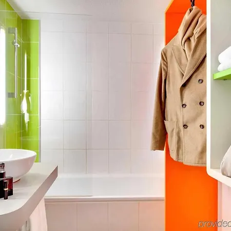 Ibis Styles Aeroport 3* קלרמונט-פרנד