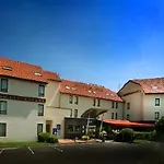Hotell Ibis Styles Aeroport 3*