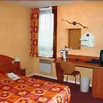 Ibis Styles Aeroport 3* Clermont-Ferrand