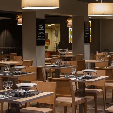 Ibis Styles Aeroport Hotel Clermont-Ferrand