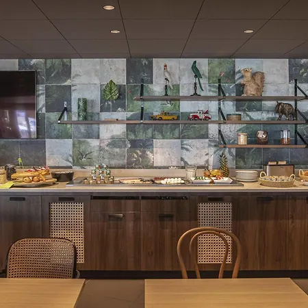 Ibis Styles Aeroport Hotell 3*