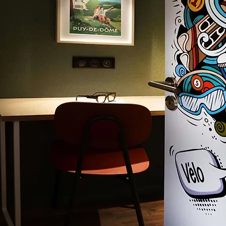 Ibis Styles Aeroport 3* Clermont-Ferrand