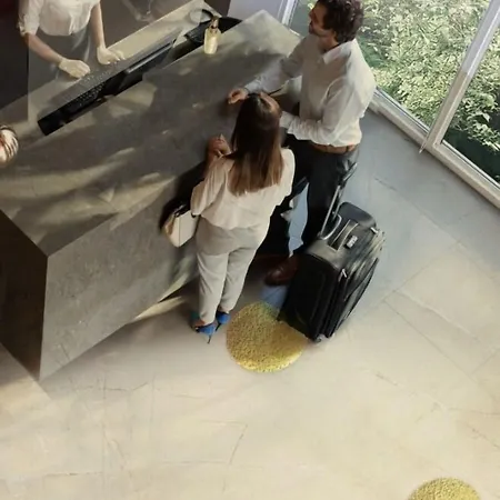 Ibis Styles Aéroport 3*