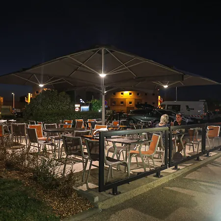 Ibis Styles Aeroport كليرمونت-فيراند