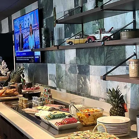 Ibis Styles Aeroport 3* קלרמונט-פרנד