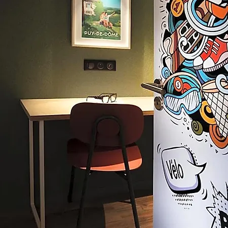 Ibis Styles Aeroport Ξενοδοχείο 3*