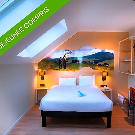 Ibis Styles Aeroport מלון 3*