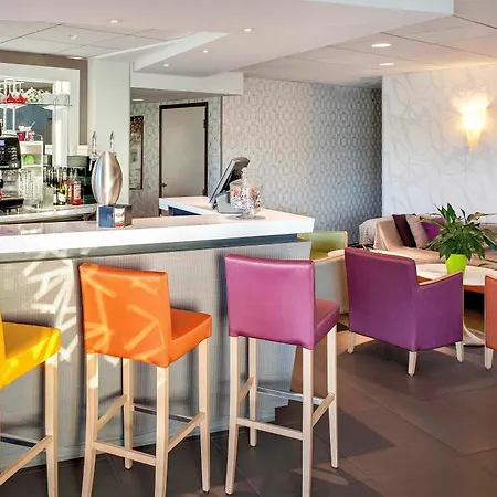 Ibis Styles Aeroport Отель