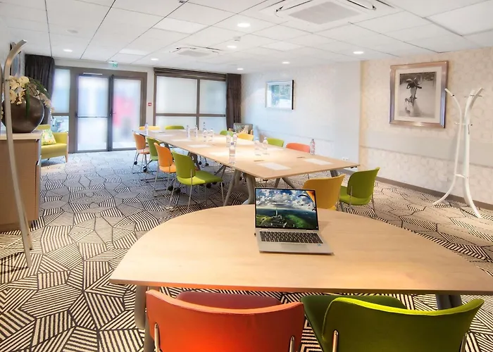 Ibis Styles Aeroport 3*