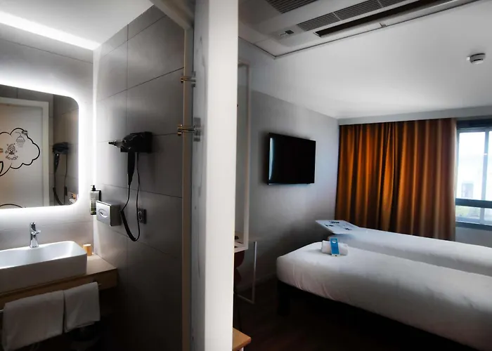 Ibis Styles Aeroport 3*